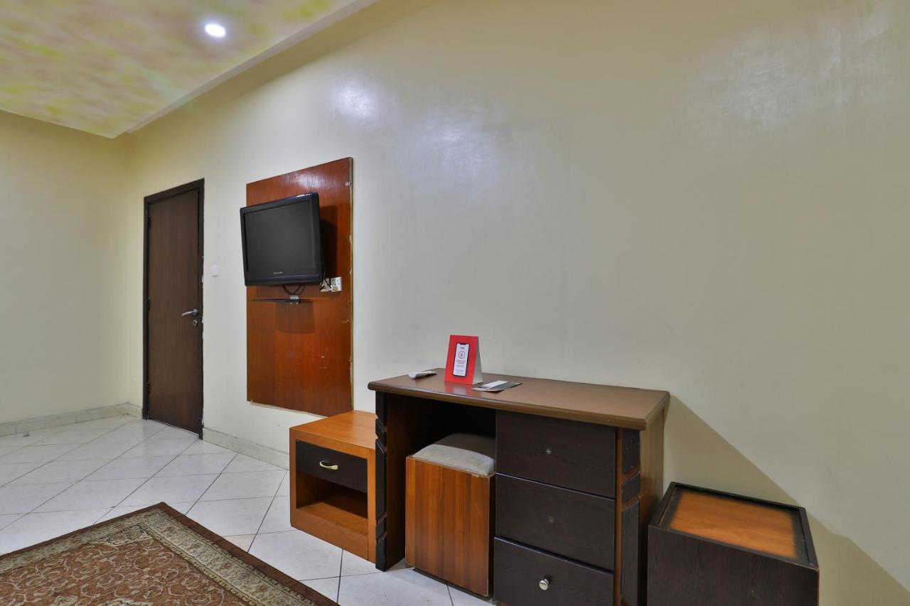 Oyo 396 Alam Al Sala Al Kobra Towers Hotel Джеда Екстериор снимка