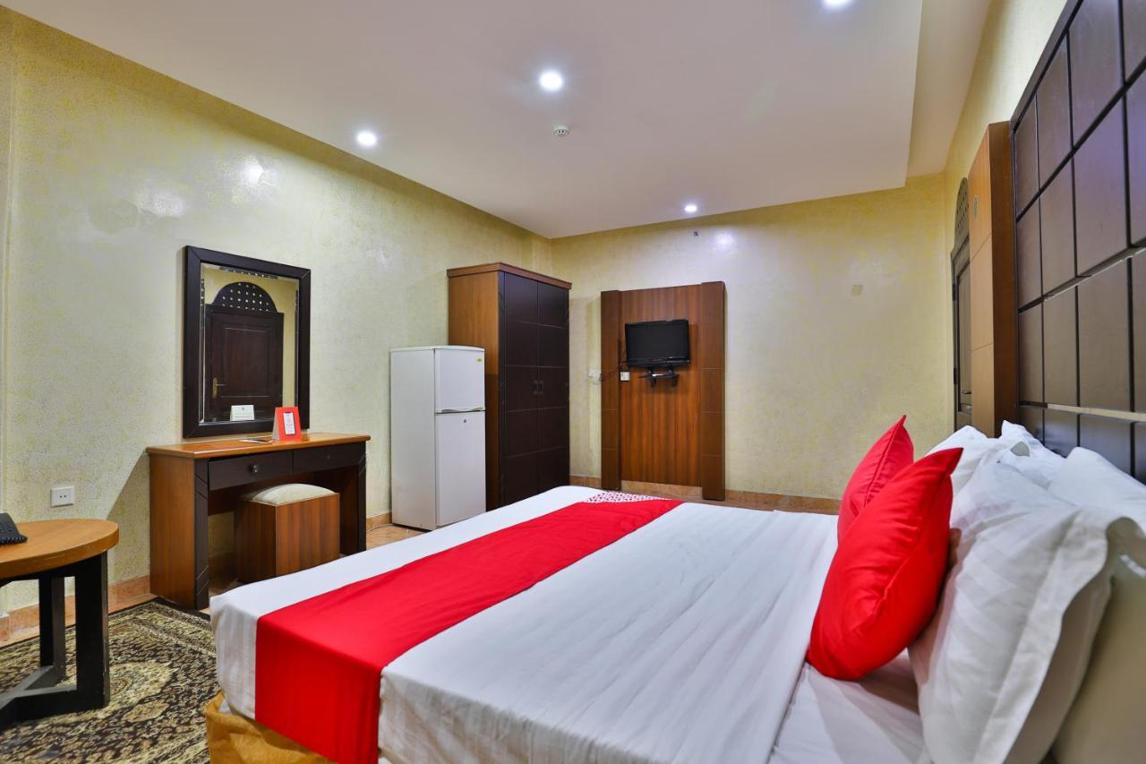 Oyo 396 Alam Al Sala Al Kobra Towers Hotel Джеда Екстериор снимка