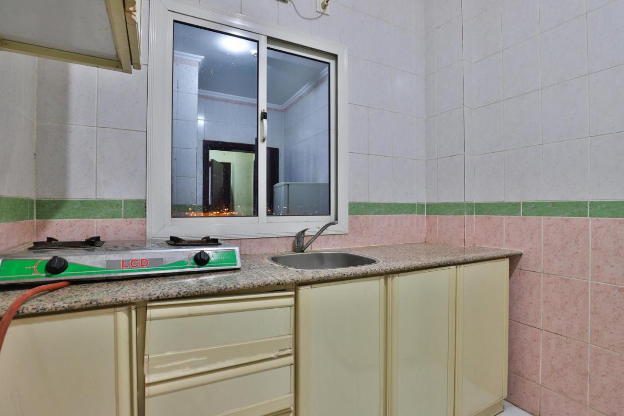 Oyo 396 Alam Al Sala Al Kobra Towers Hotel Джеда Екстериор снимка