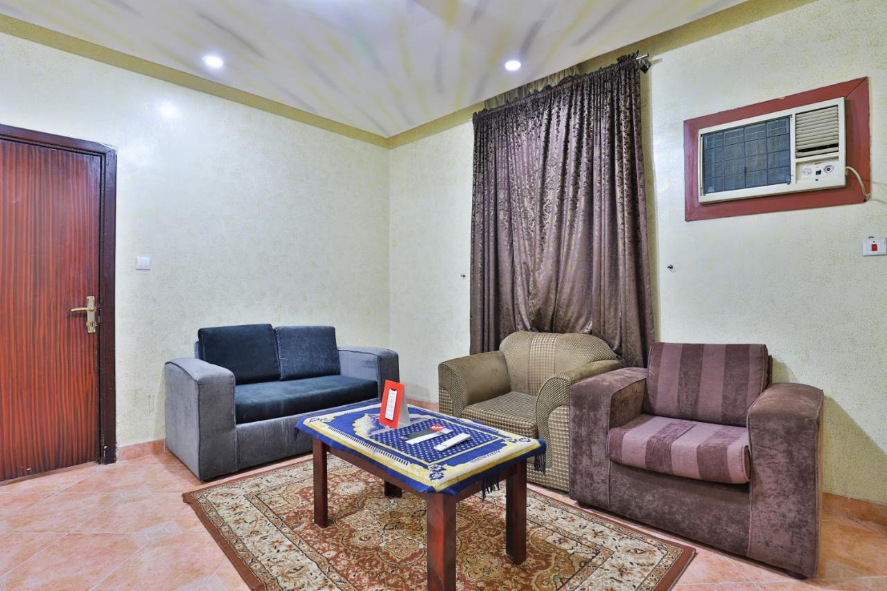 Oyo 396 Alam Al Sala Al Kobra Towers Hotel Джеда Екстериор снимка